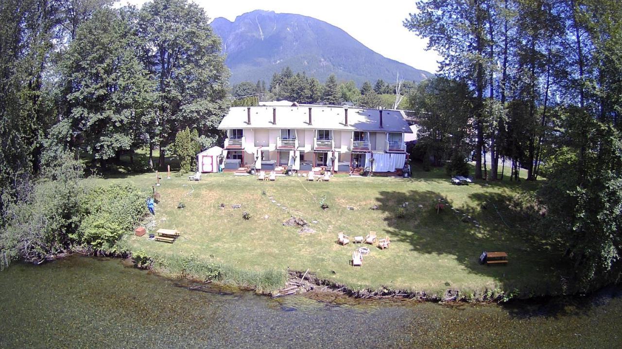 Moon River Suites #1 노스 벤드 외부 사진